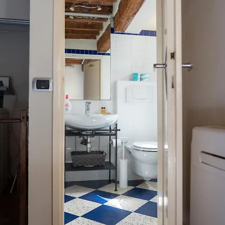 アパート & Lovely *